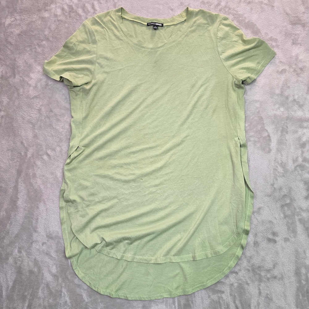 Fashion Nova Sage Green High Low Curved Hem Short Sleeve Tee Shirt Medium